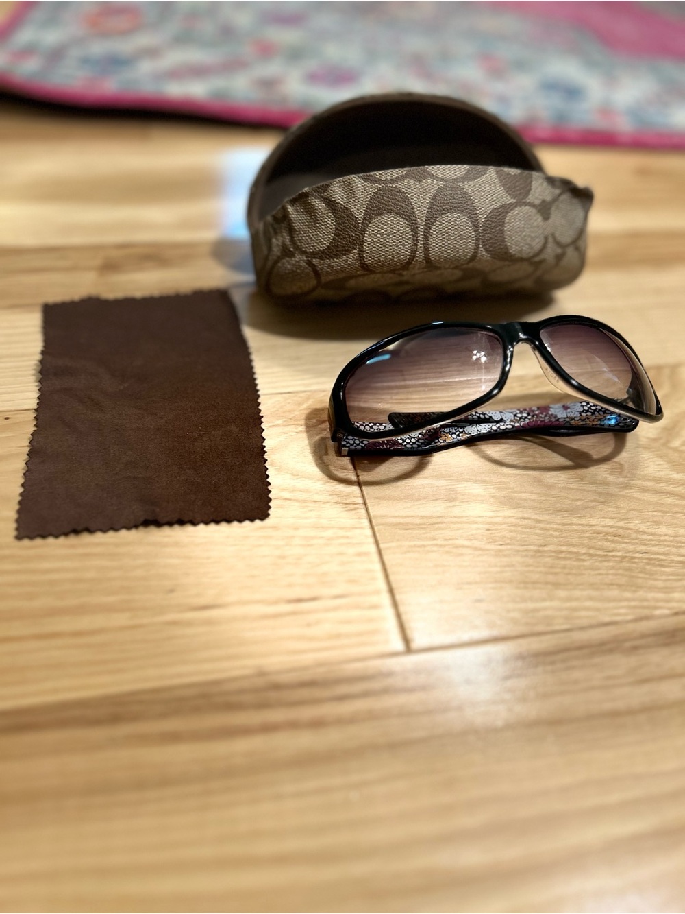 Coach Sarah sunglasses with case and dust cloth